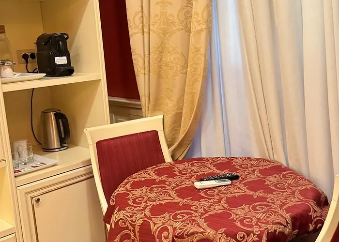 Dimora Frattina 4* Rom
